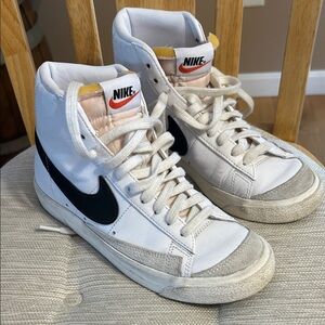 Nike White and Black High-Tops